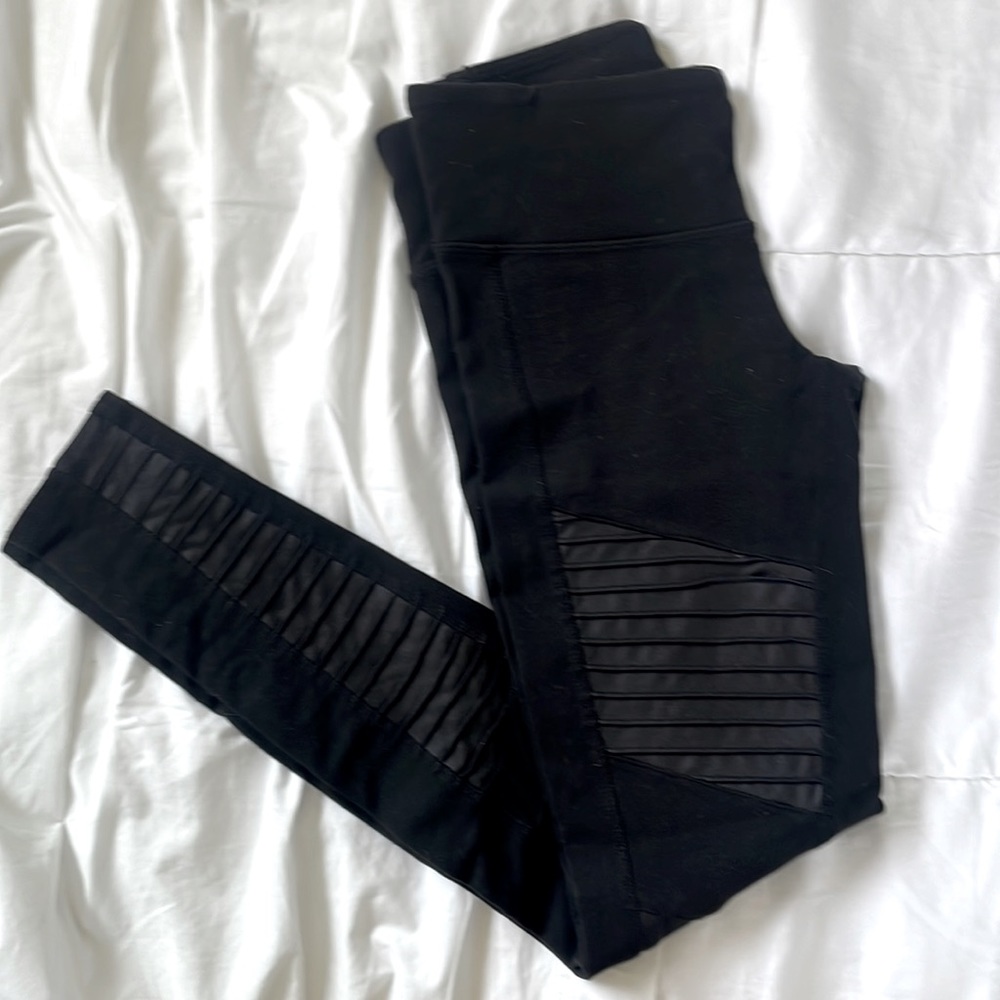 Alo moto yoga pants